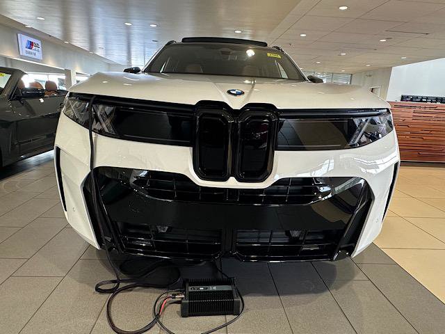 New 2027 BMW X5 xDrive40i w/ M Sport Professional Package AWD/4WD image 2