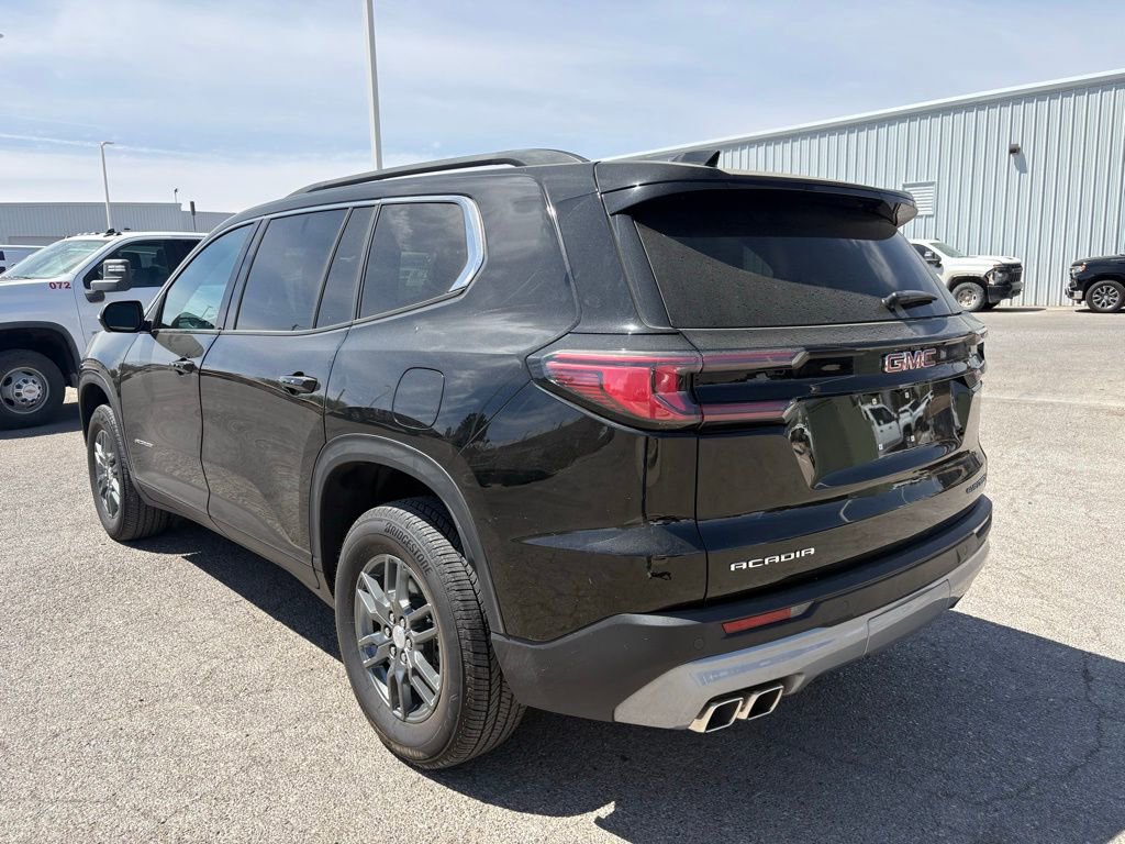 Used 2025 GMC Acadia Elevation image 3