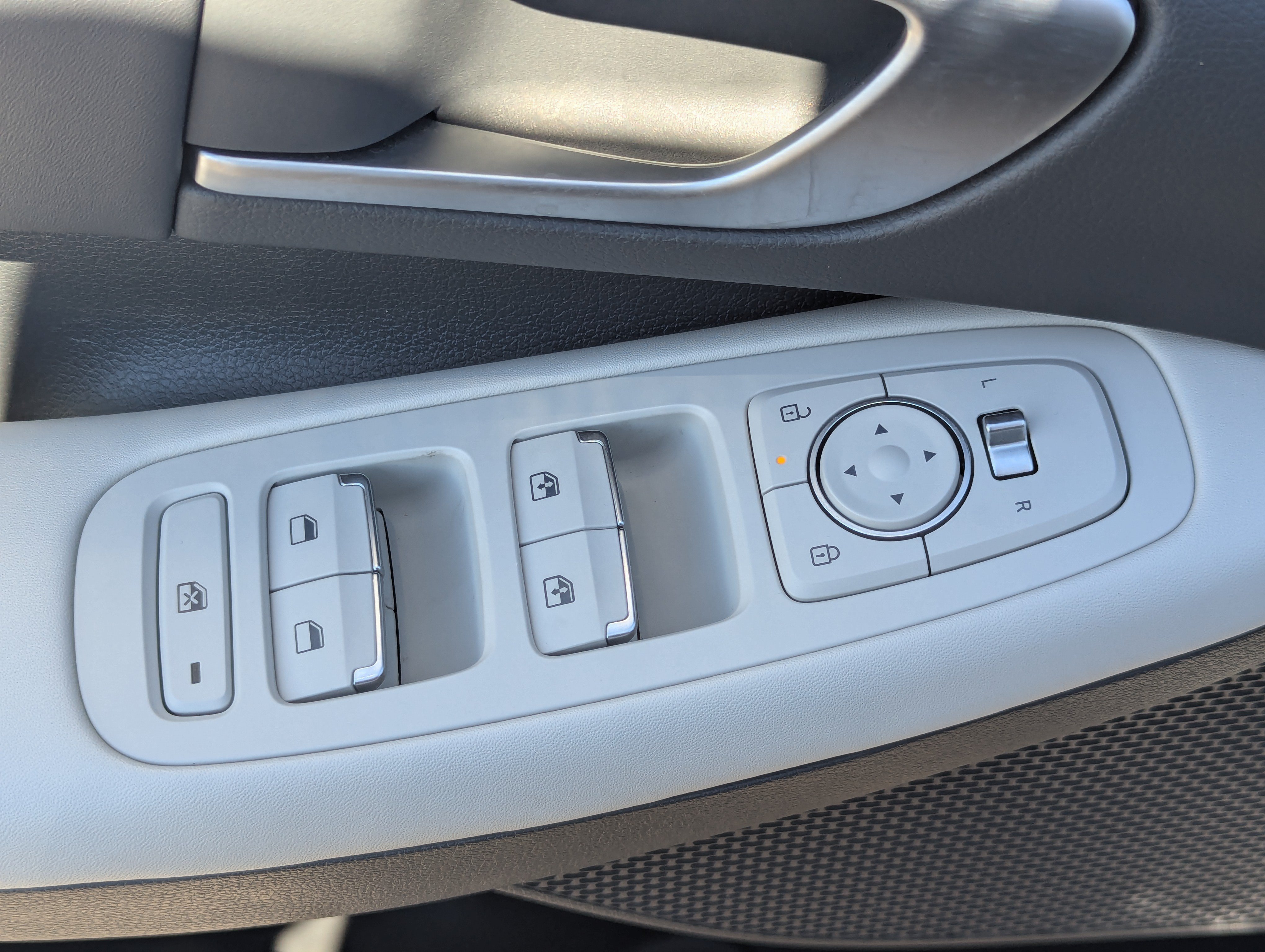 New 2026 Hyundai Sonata SEL FWD image 21