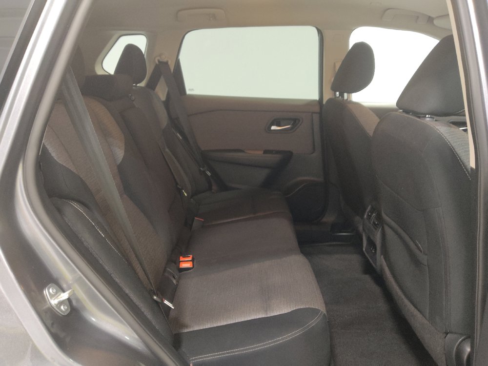 Used 2023 Nissan Rogue SV AWD/4WD image 19