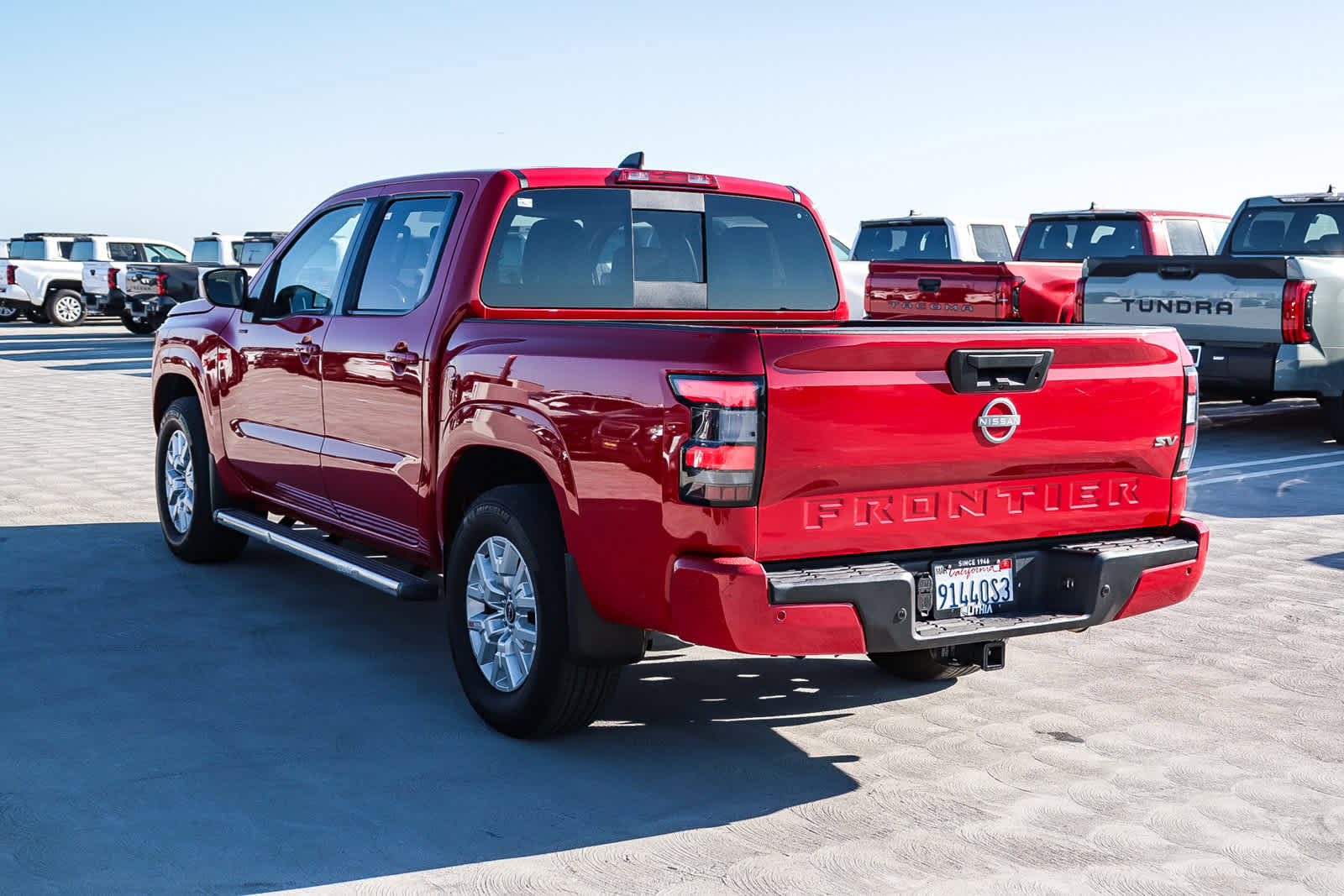 Used 2023 Nissan Frontier SV w/ SV Convenience Package image 8