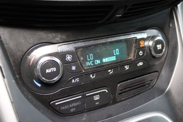 Used 2013 Ford C-MAX SE FWD image 17