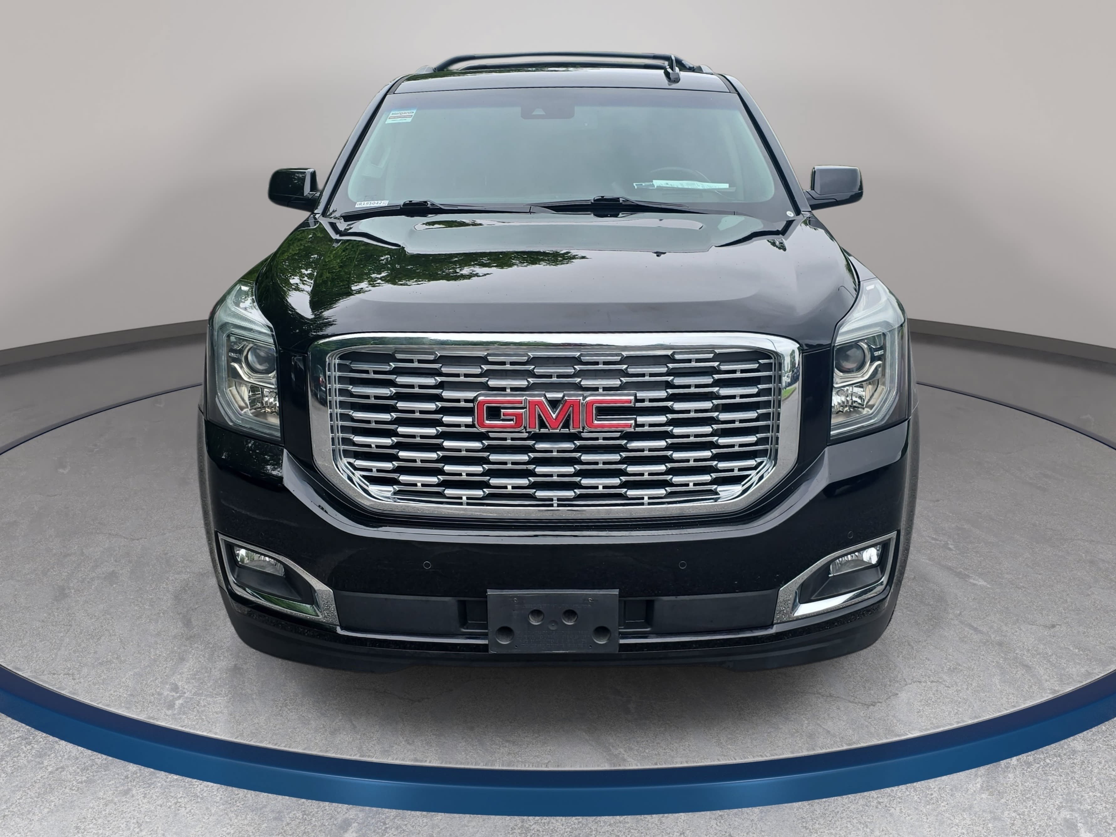 Used 2018 GMC Yukon Denali w/ Open Road Package AWD/4WD image 2