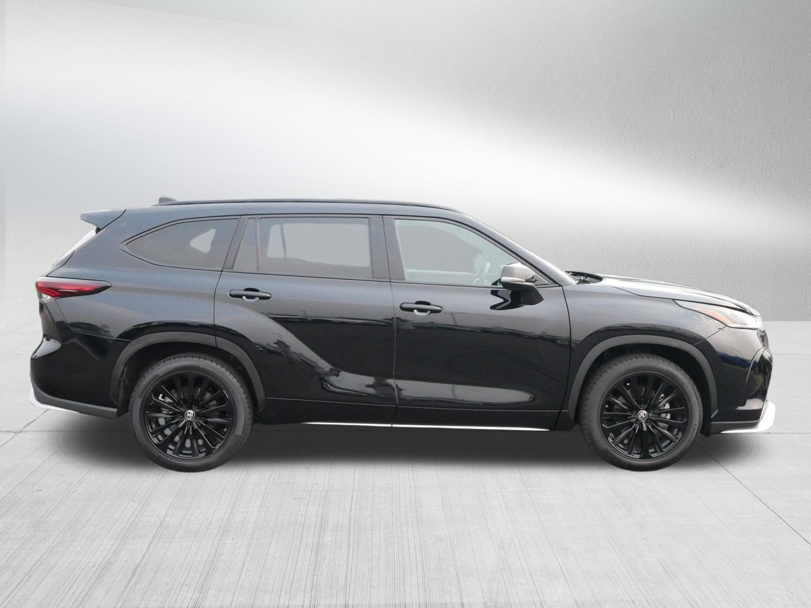 Used 2025 Toyota Highlander XSE AWD/4WD image 8