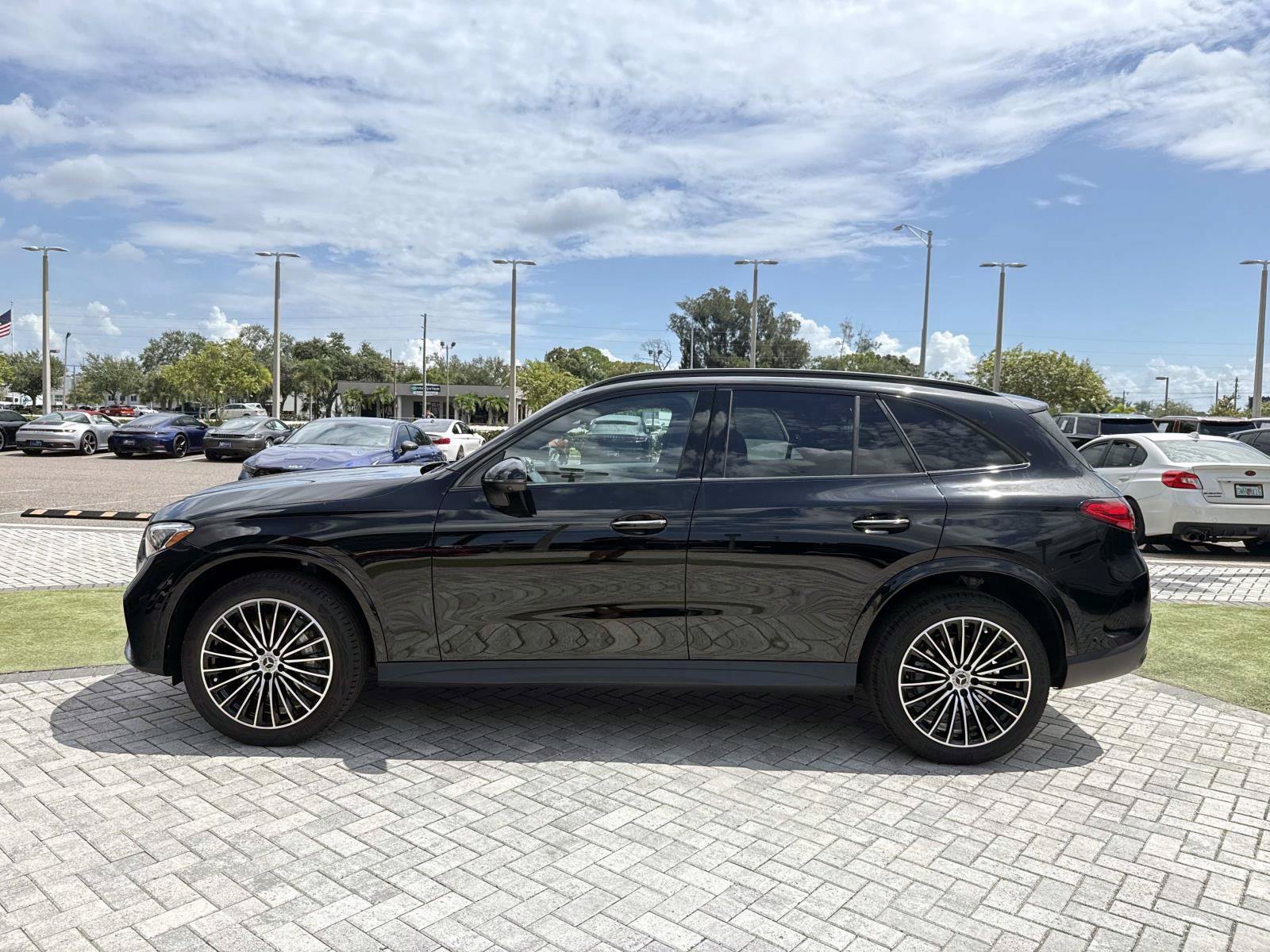 New 2027 Mercedes-Benz GLC 300 image 3