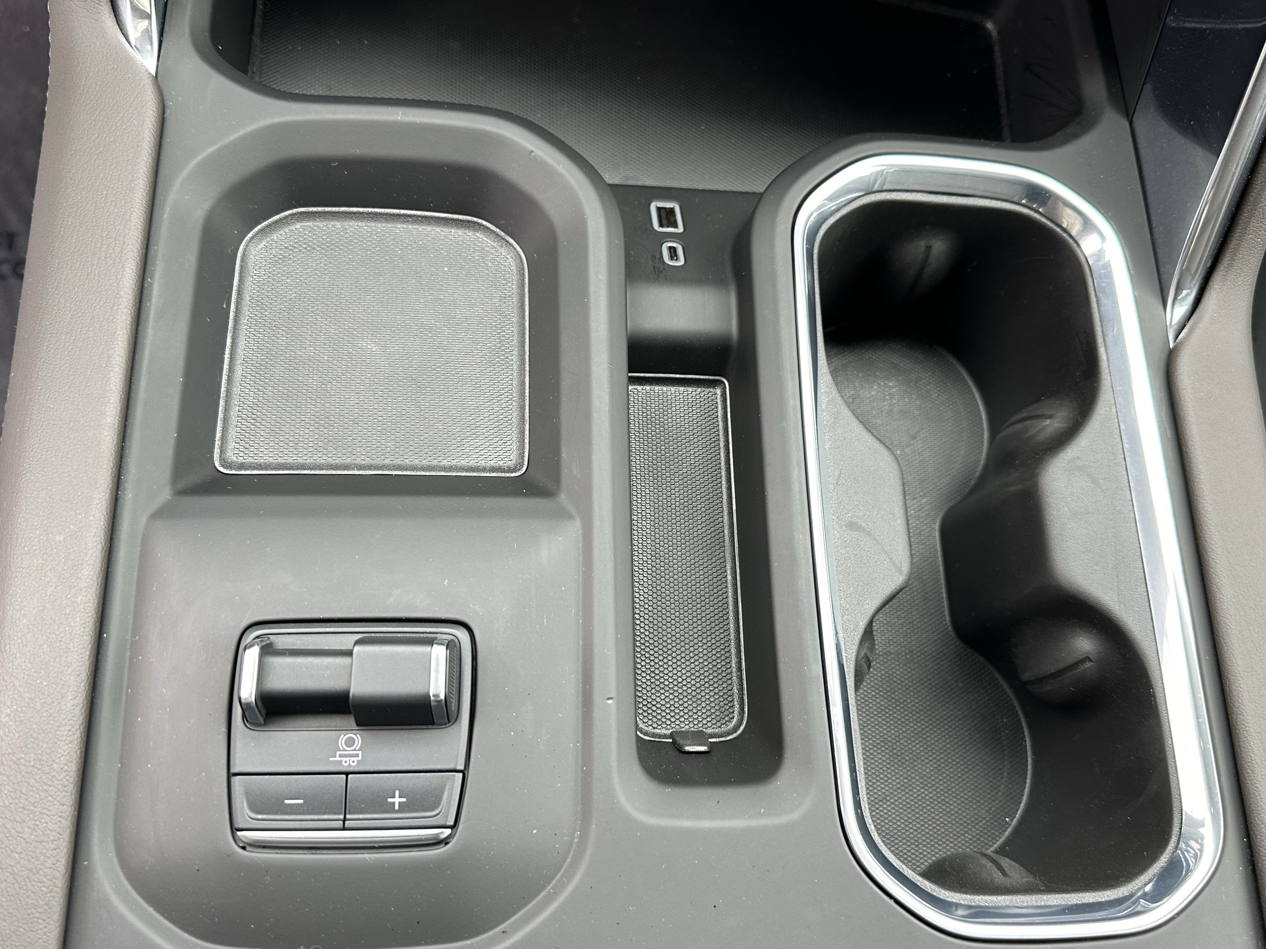 Used 2025 GMC Sierra 2500 Denali w/ Denali Reserve Package image 33