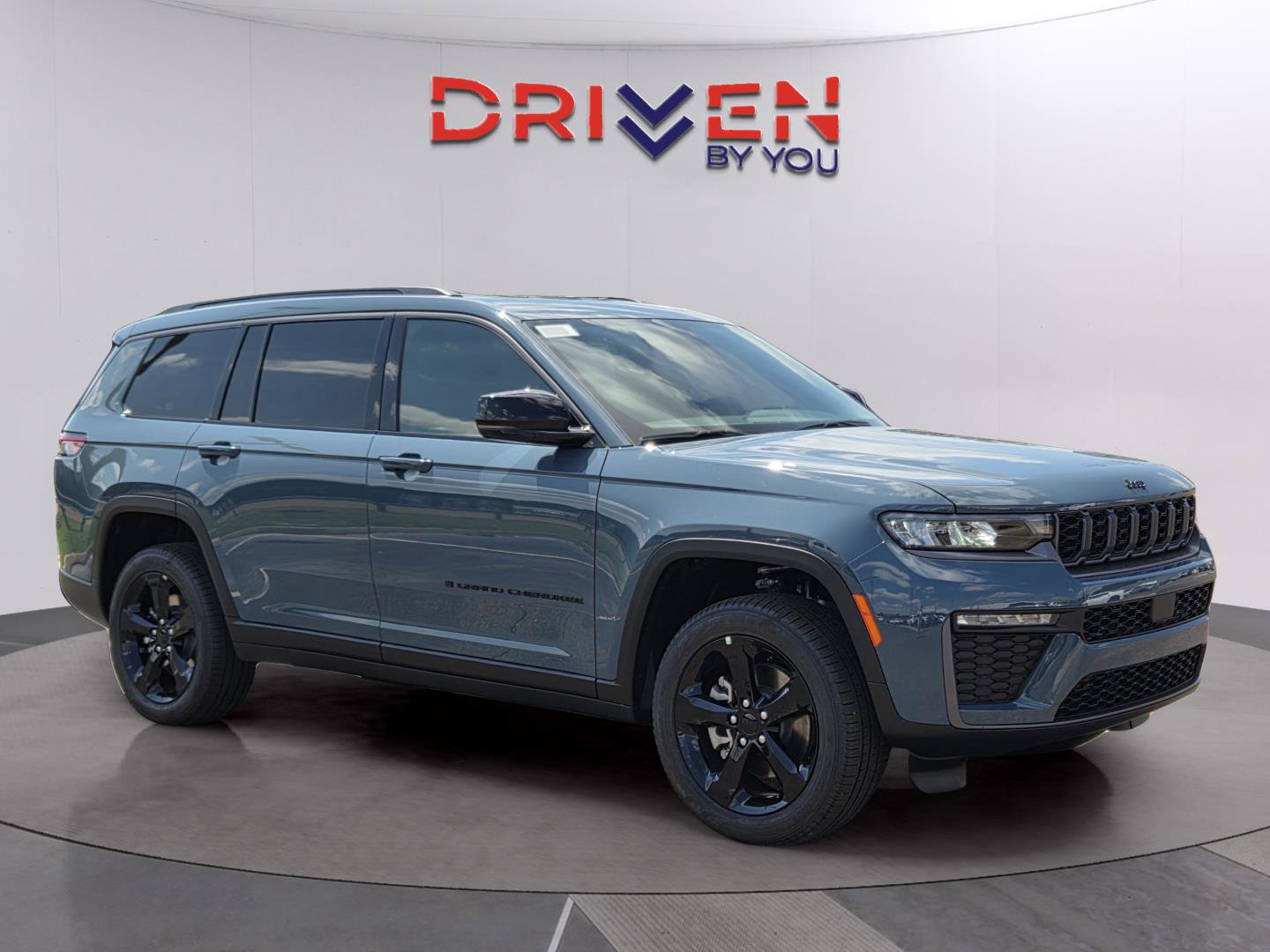 New 2026 Jeep Grand Cherokee L Limited image 7