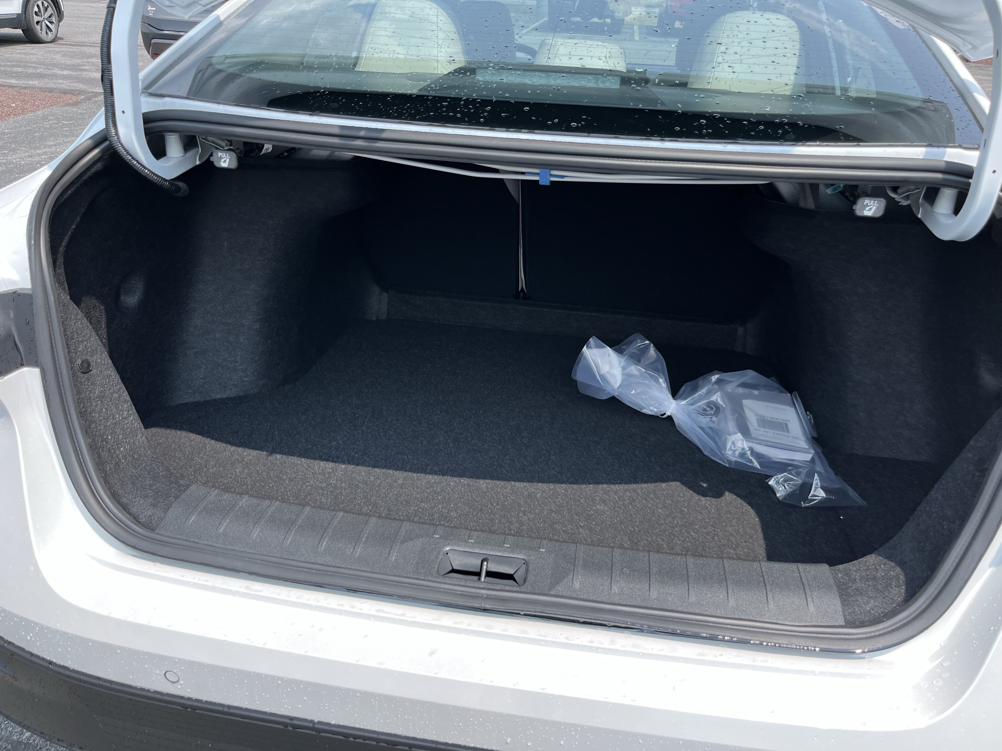 New 2026 Nissan Sentra SL FWD image 7
