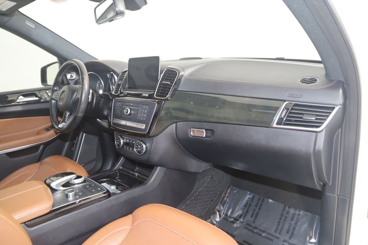 Used 2019 Mercedes-Benz GLS 550 4MATIC w/ Driver Assistance Package image 44