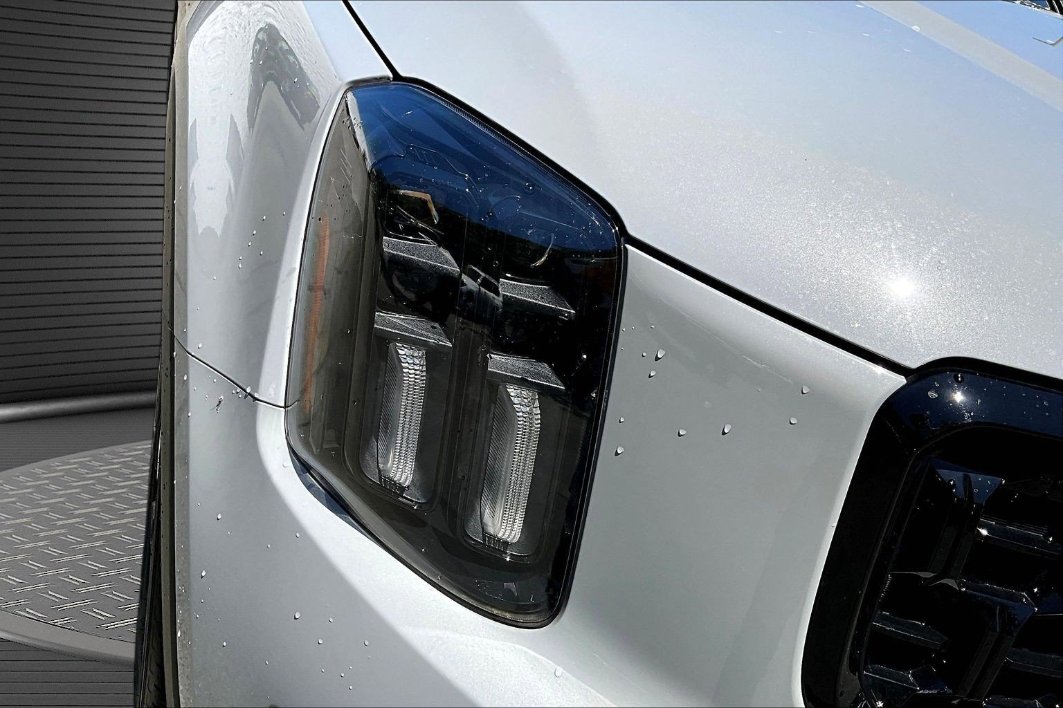 Used 2024 Kia Telluride EX X-Line AWD/4WD image 23