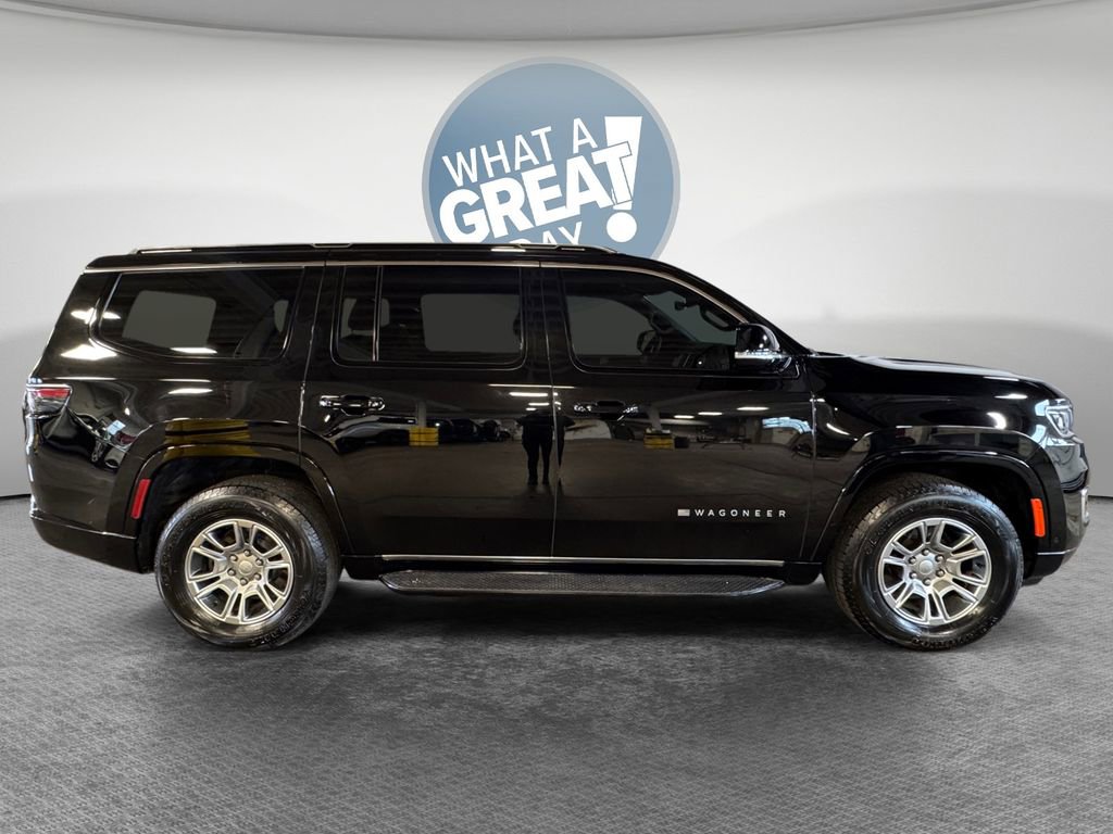 Used 2024 Jeep Wagoneer 4WD image 2