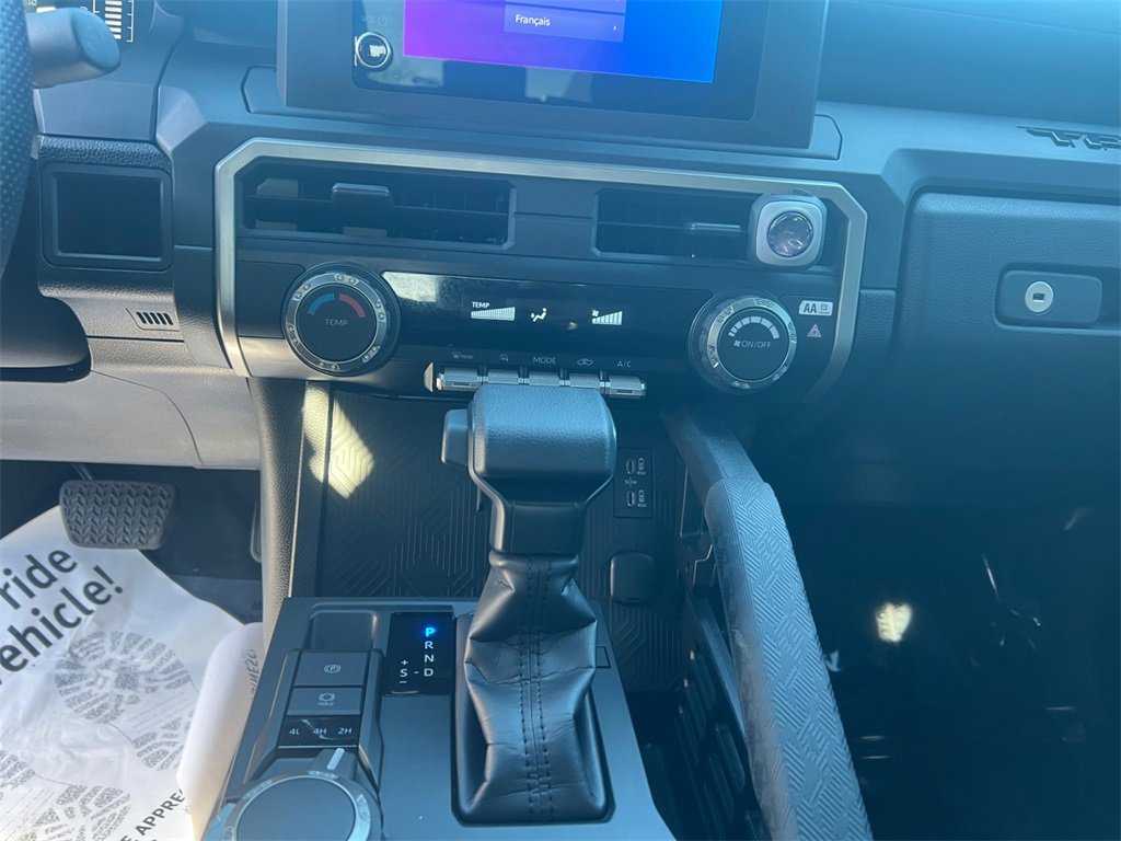 Used 2025 Toyota Tacoma SR image 11