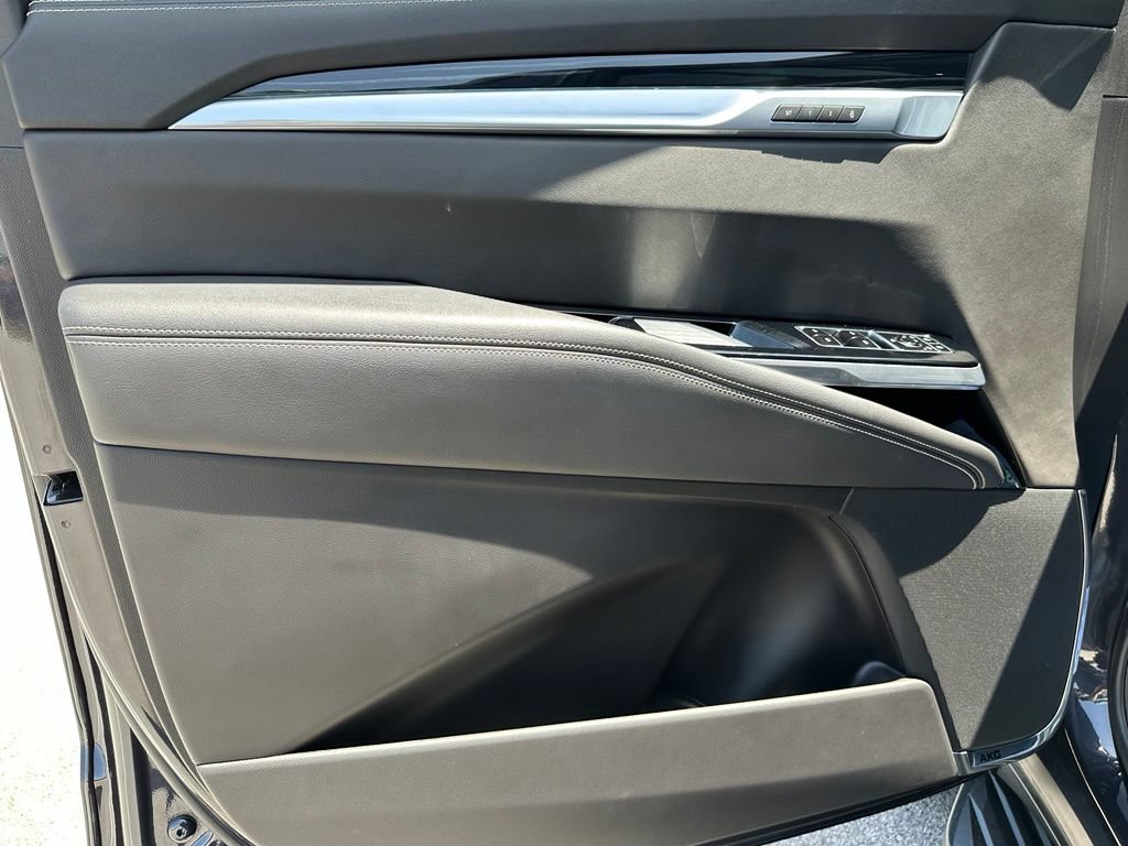 Used 2025 Cadillac Escalade Sport RWD image 43