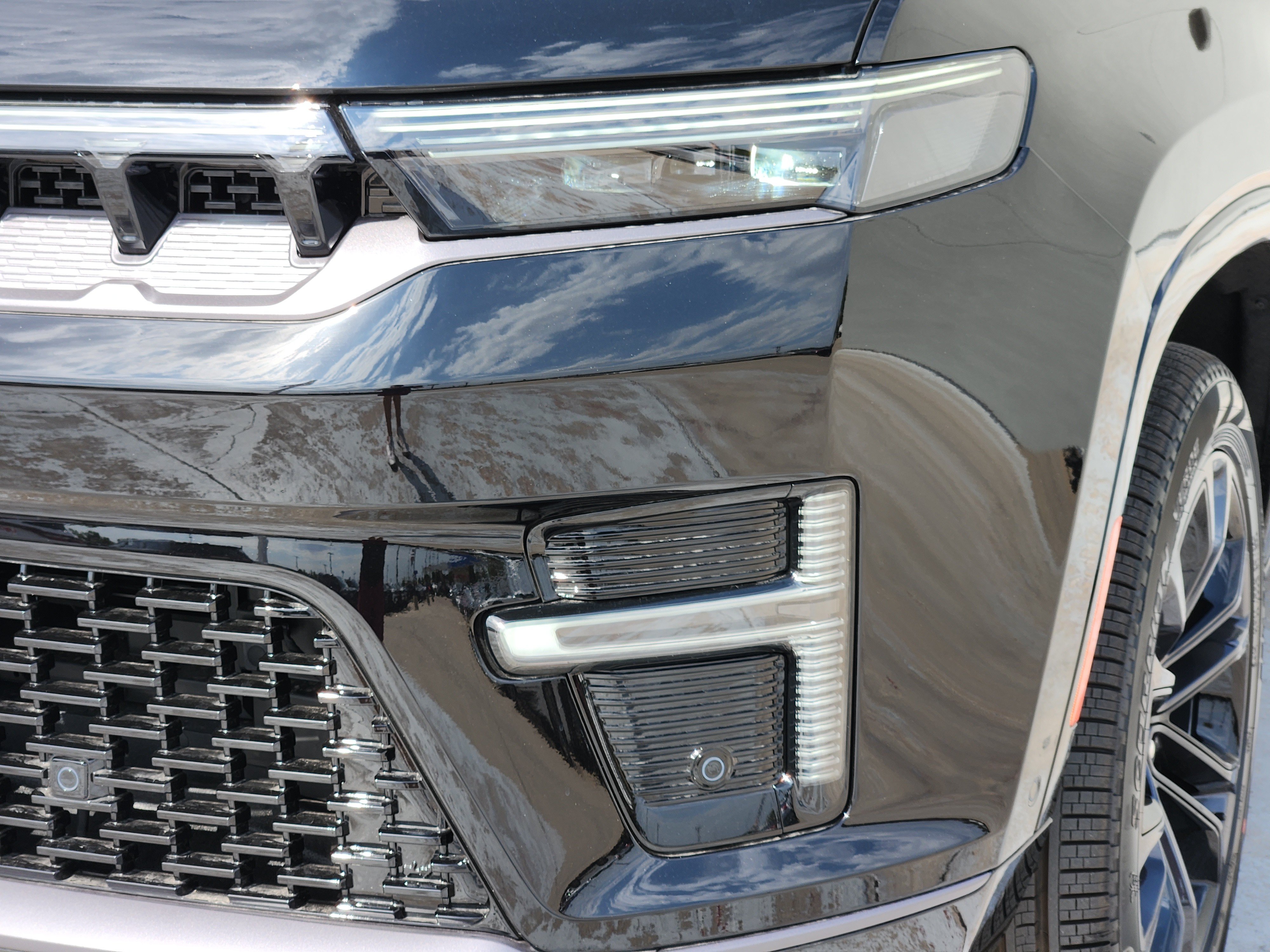 New 2026 Jeep Grand Wagoneer Summit AWD/4WD image 6