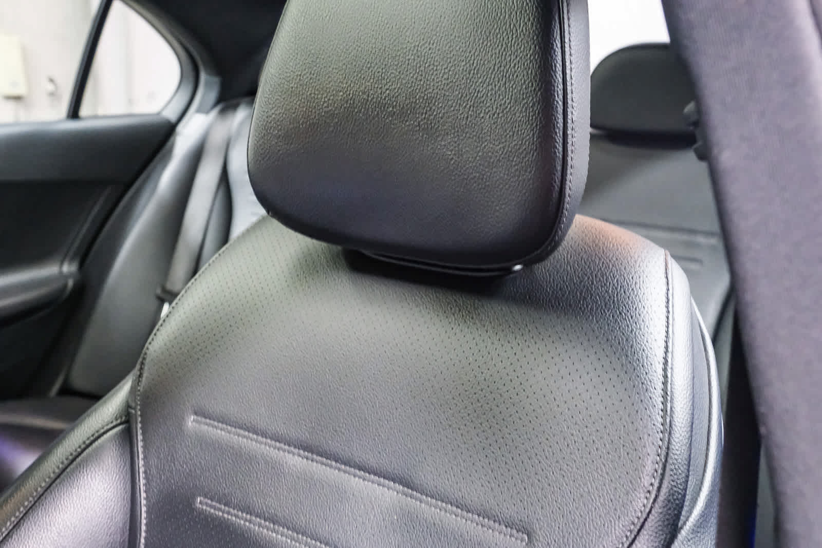 Used 2022 Mercedes-Benz C 300 Sedan image 26