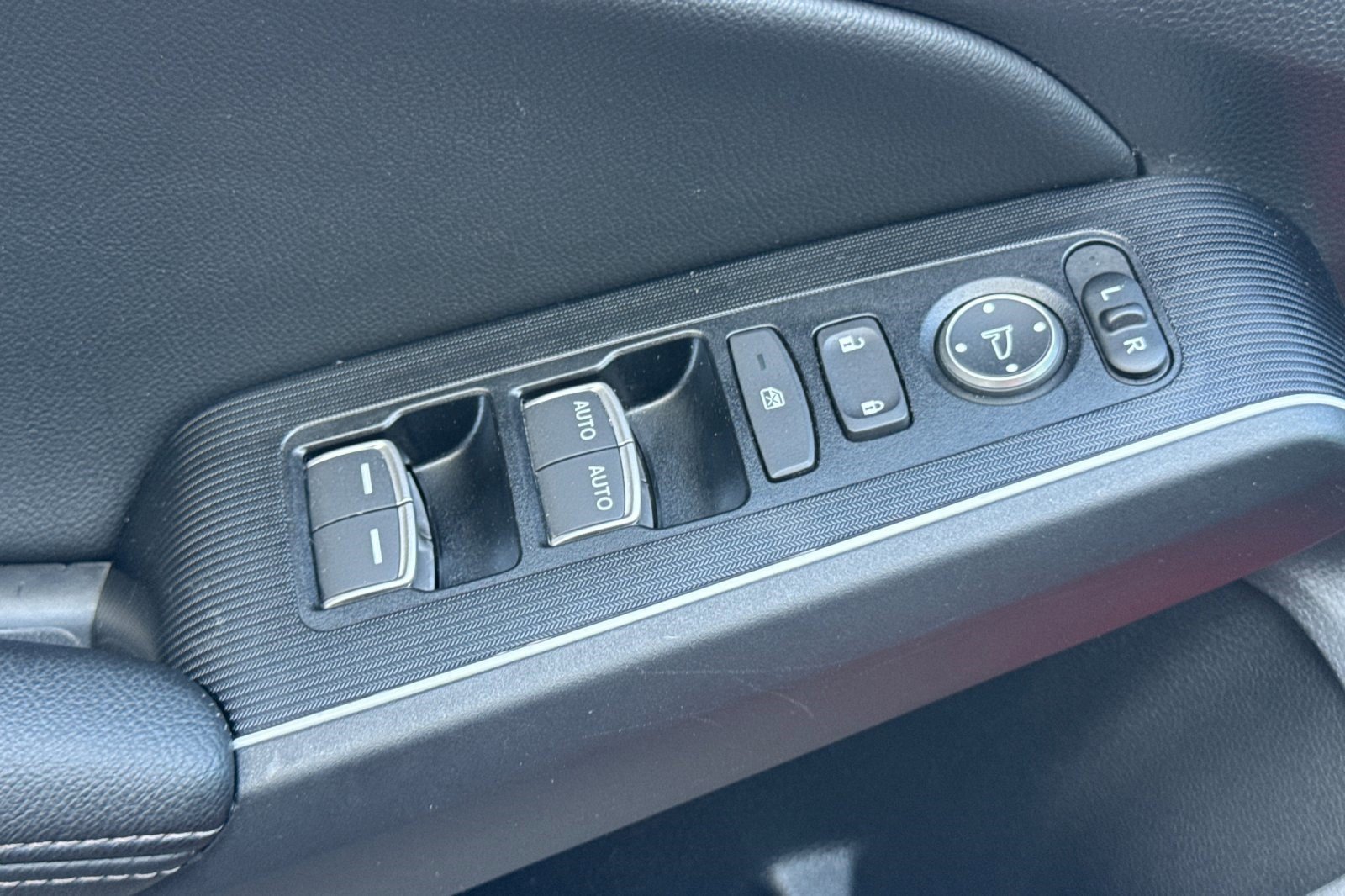 Used 2025 Honda Civic Sport Touring image 13