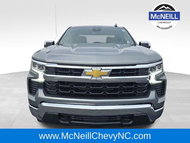 Used 2024 Chevrolet Silverado 1500 LT image 2