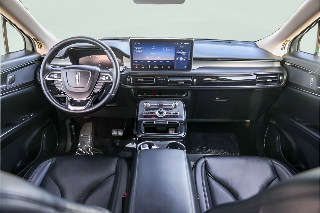 Used 2021 Lincoln Nautilus FWD w/ Equipment Group 101A image 26