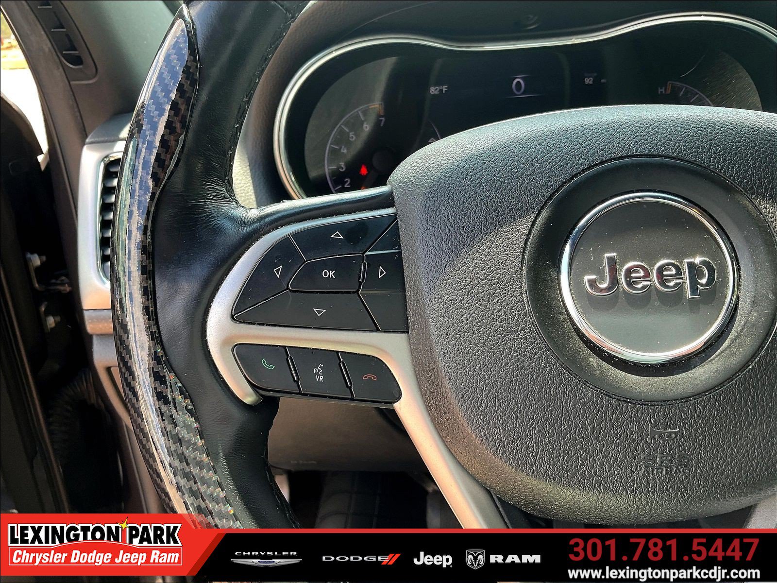 Used 2018 Jeep Grand Cherokee Altitude AWD/4WD image 11