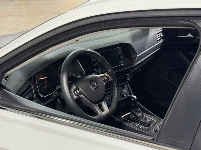 Used 2021 Volkswagen Jetta S image 15