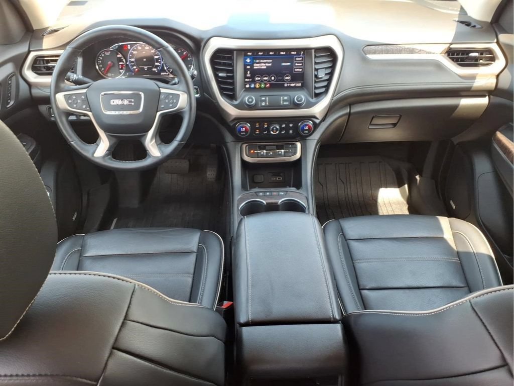 Used 2023 GMC Acadia Denali w/ Denali Ultimate Package FWD image 19