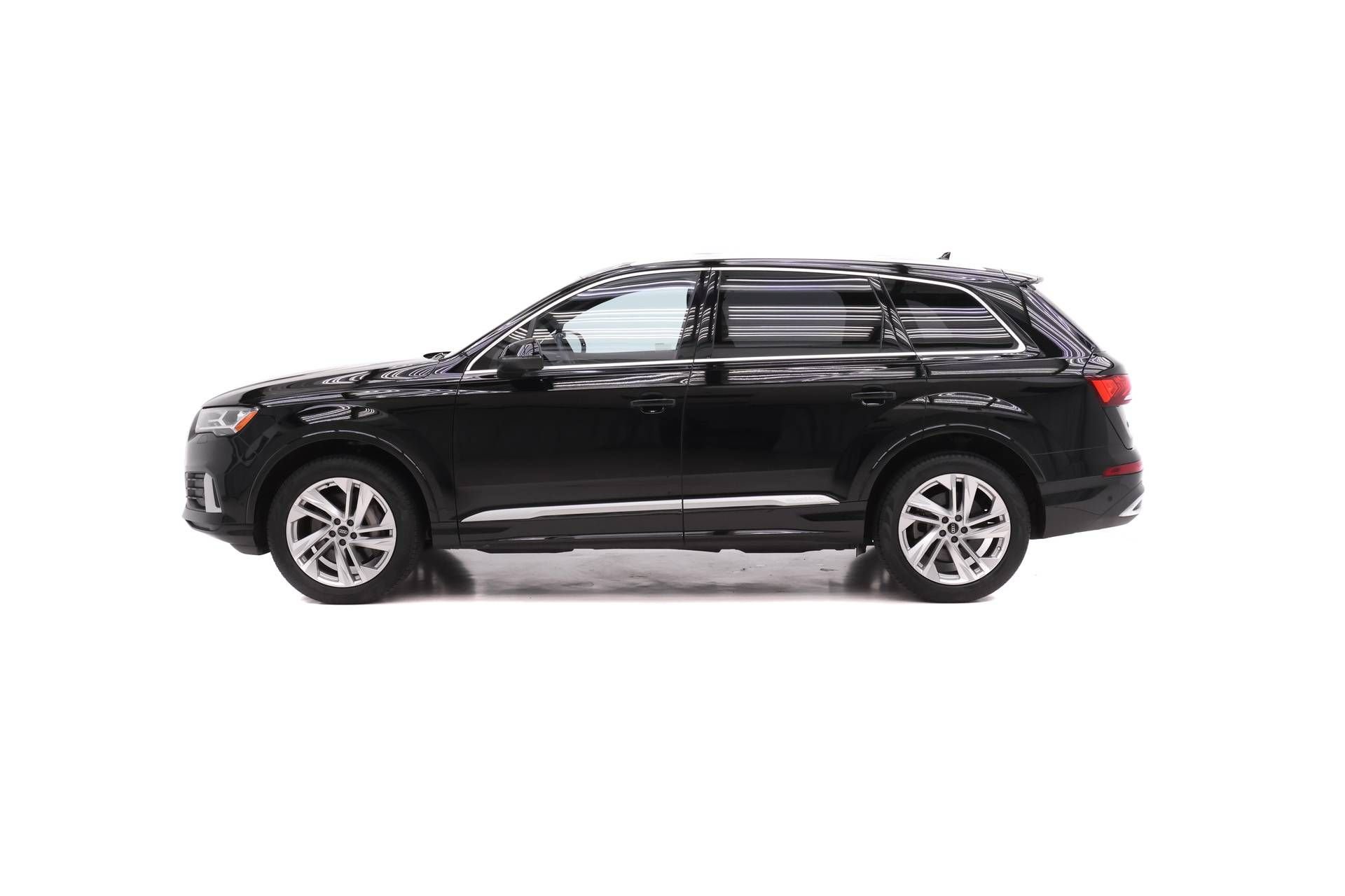 Certified 2021 Audi Q7 2.0T Premium Plus w/ Premium Plus Package AWD/4WD image 3