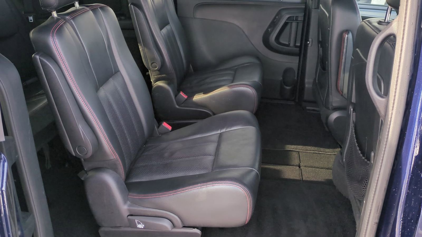 Used 2013 Dodge Grand Caravan R/T w/ Trailer Tow Group image 23