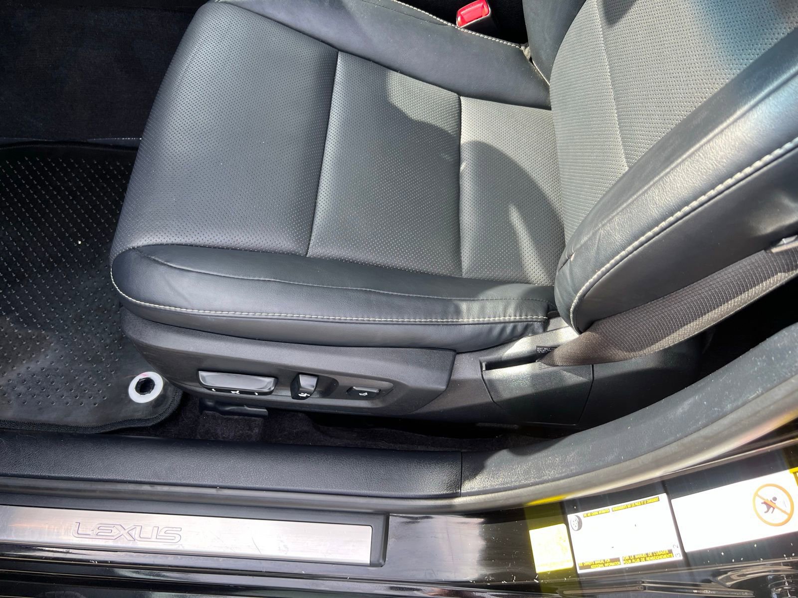 Used 2015 Lexus ES 350 w/ Premium Package FWD image 15