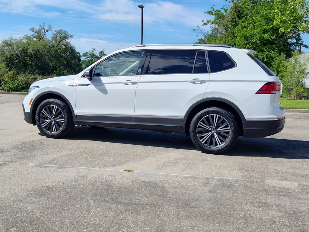 Used 2024 Volkswagen Tiguan Wolfsburg Edition image 5