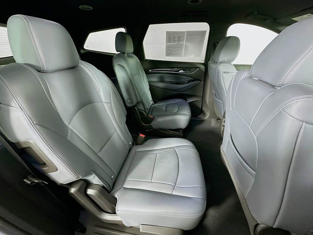 Used 2022 Buick Enclave Essence image 35