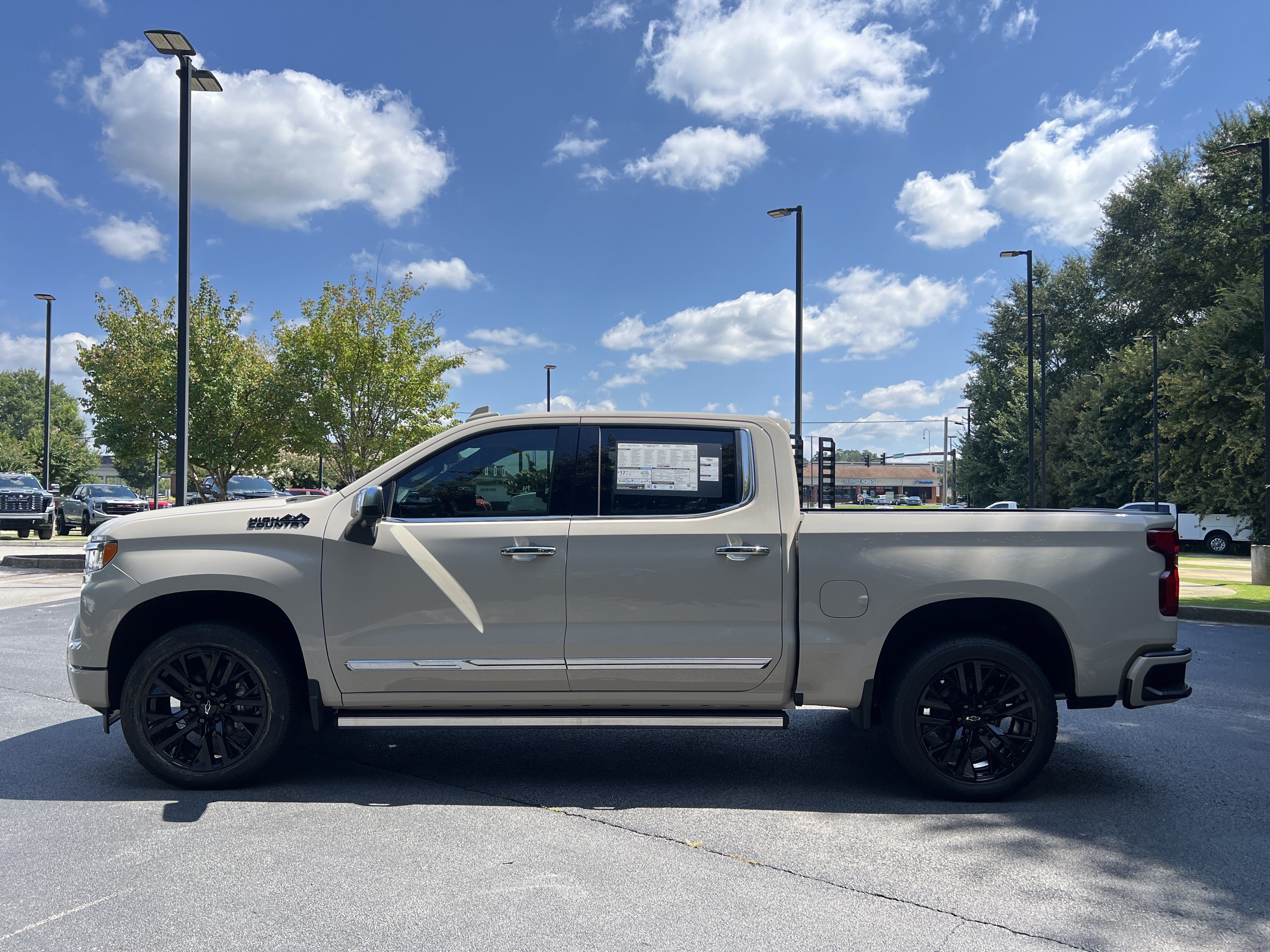 New 2026 Chevrolet Silverado 1500 High Country AWD/4WD image 6