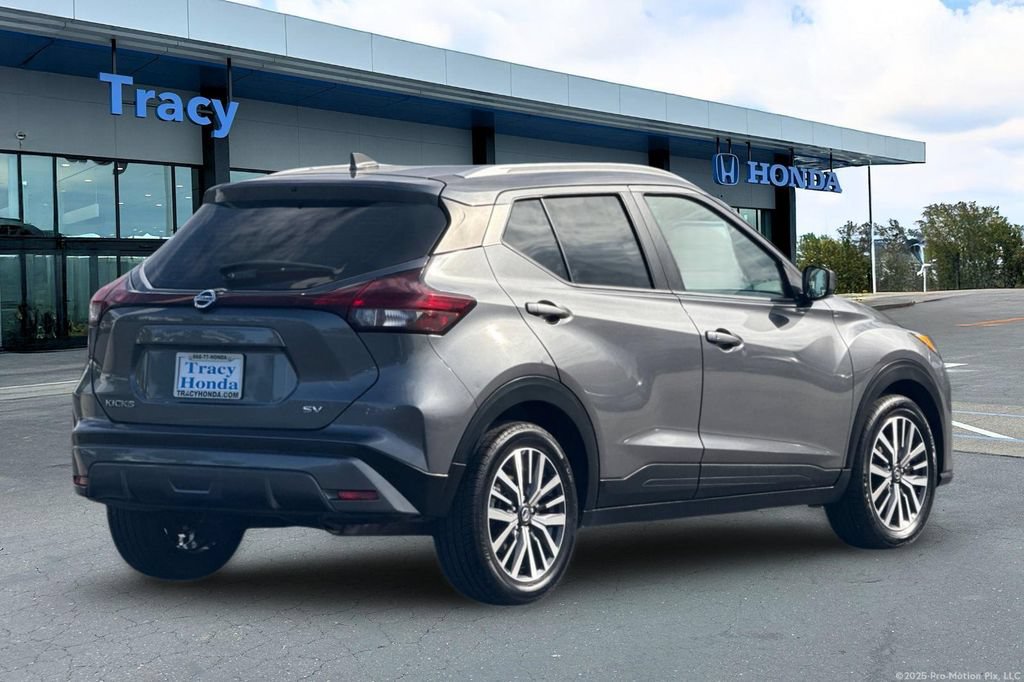 Used 2021 Nissan Kicks SV FWD image 6