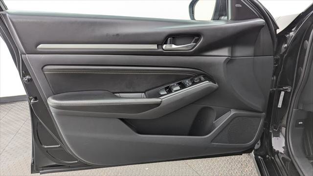 Used 2021 Nissan Altima 2.5 SV image 13