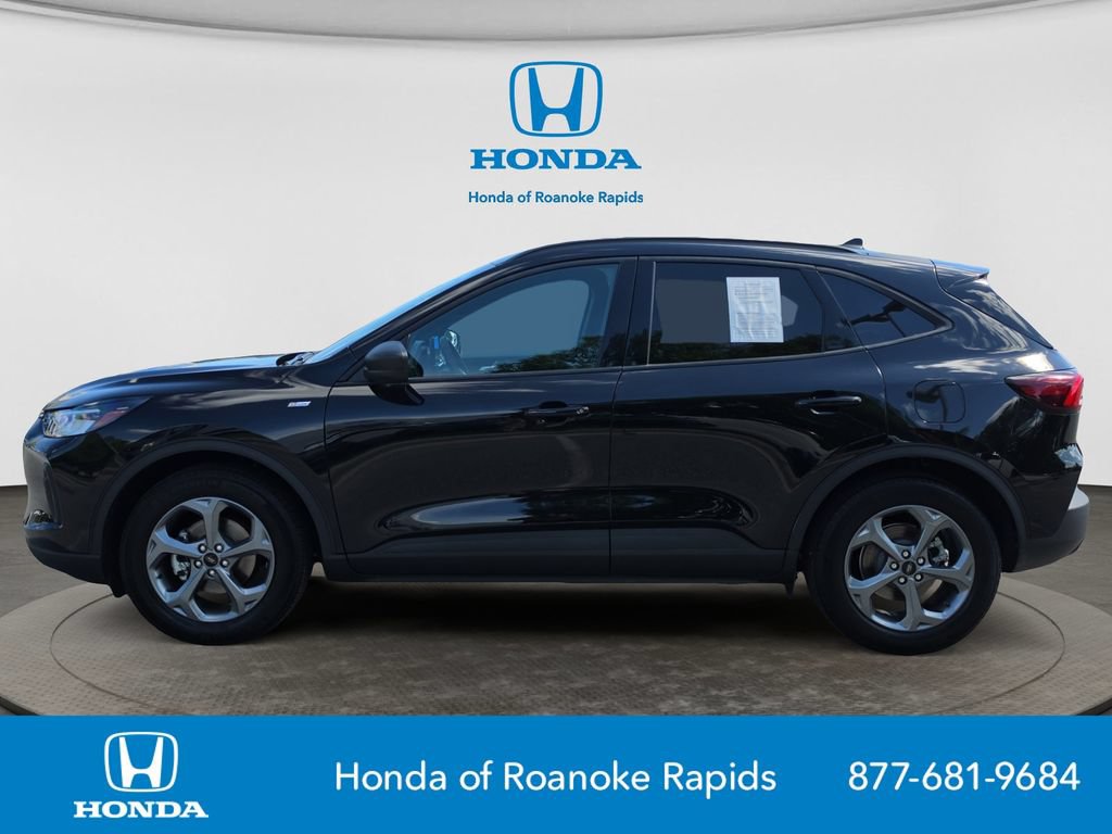 Used 2025 Ford Escape ST-Line FWD image 2