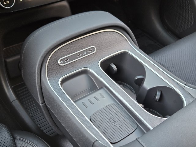 Certified 2026 Hyundai Palisade Limited AWD/4WD image 15
