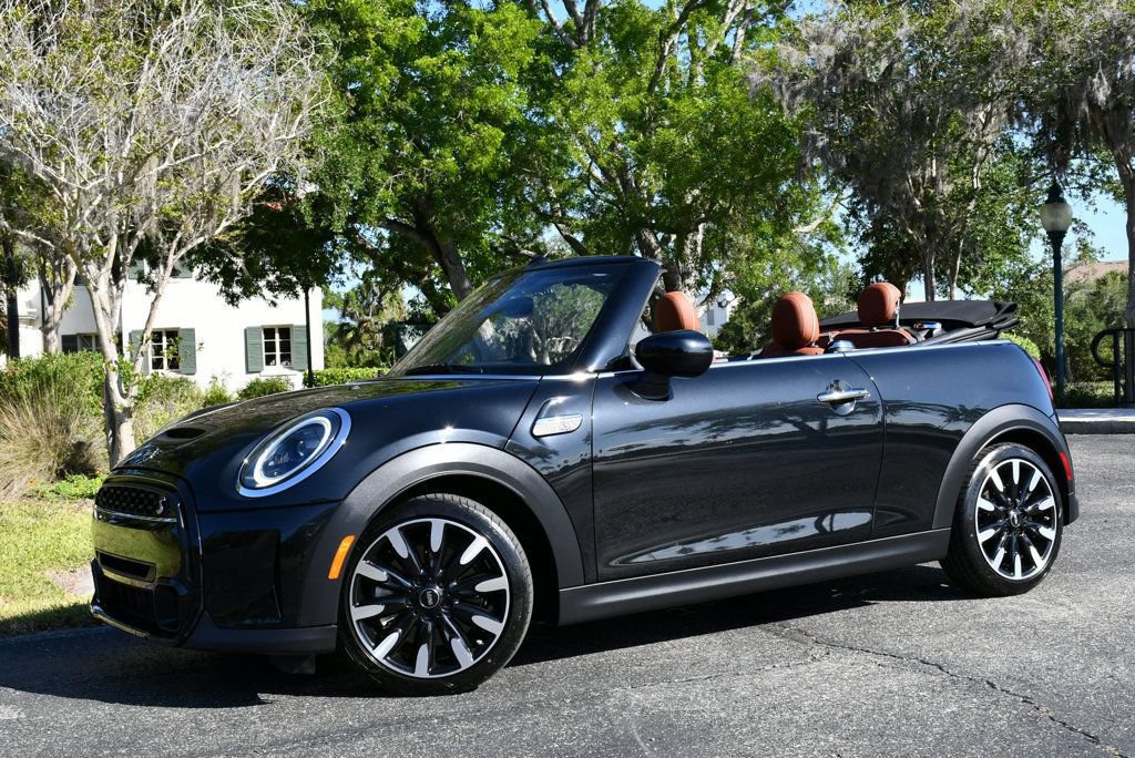 Used 2024 MINI Cooper S w/ Signature Upholstery Package FWD image 19