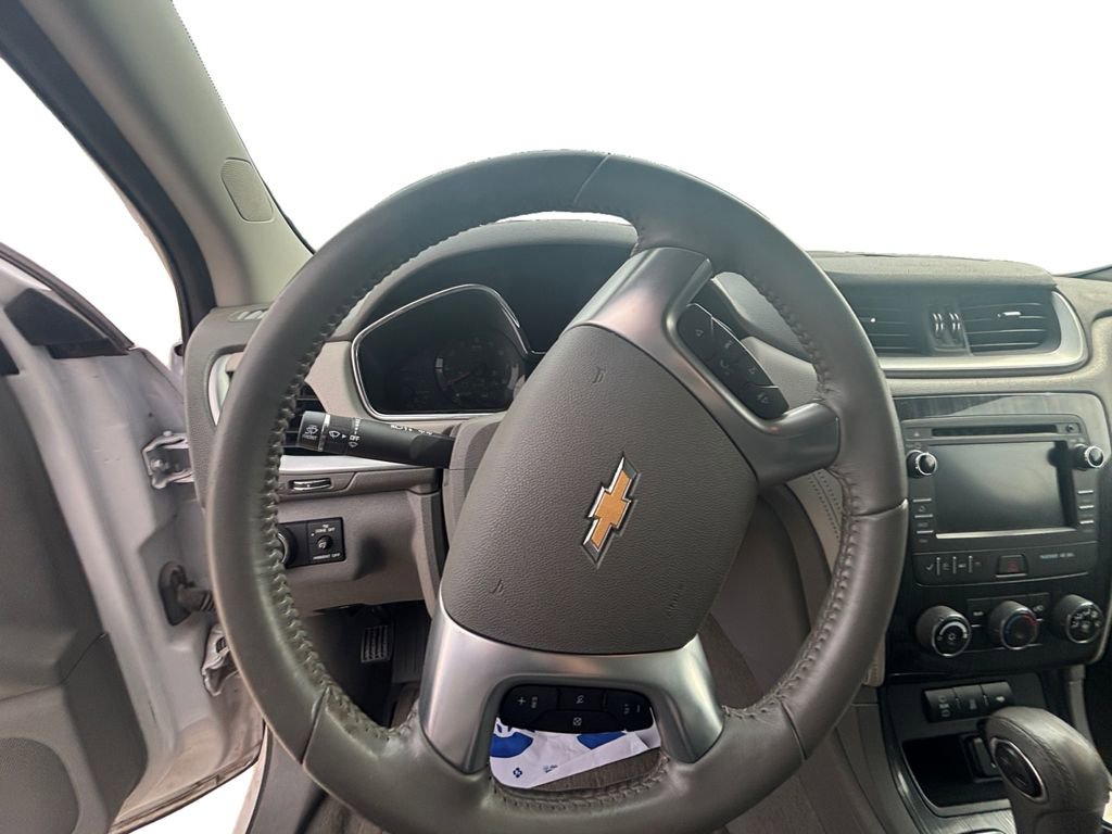 Used 2016 Chevrolet Traverse LT image 12