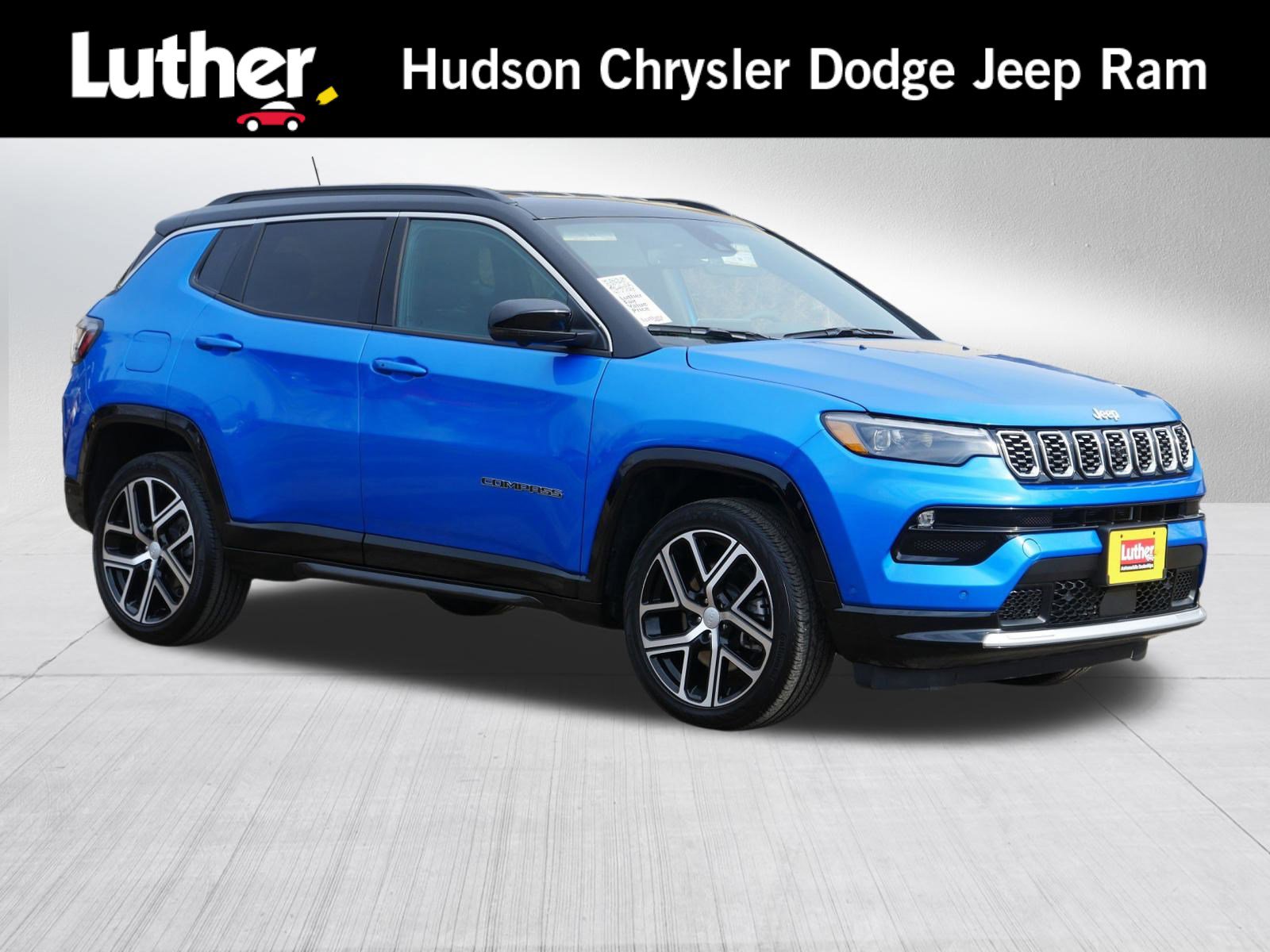 Used 2024 Jeep Compass Limited w/ Elite Group image 1
