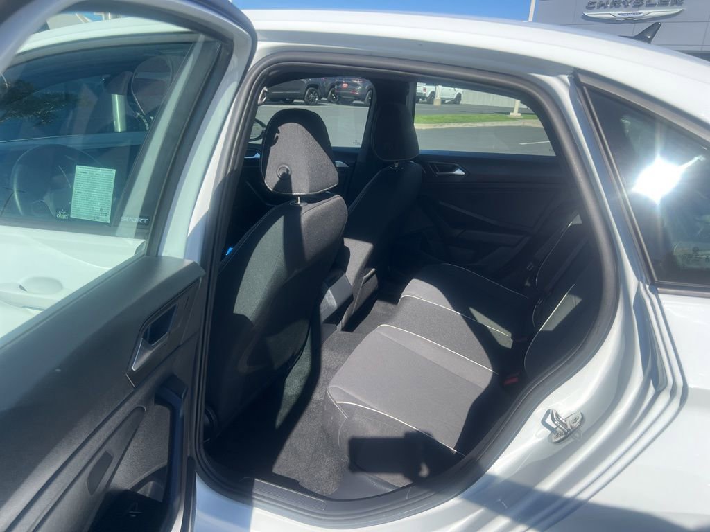 Used 2025 Volkswagen Jetta Sport image 26
