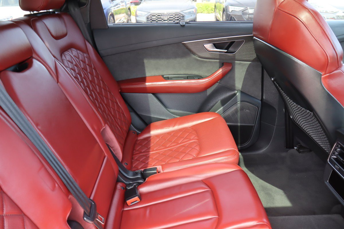 Used 2022 Audi SQ7 Prestige w/ Prestige Package AWD/4WD image 19