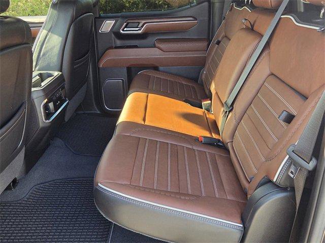 Used 2023 GMC Sierra 1500 Denali Ultimate image 10