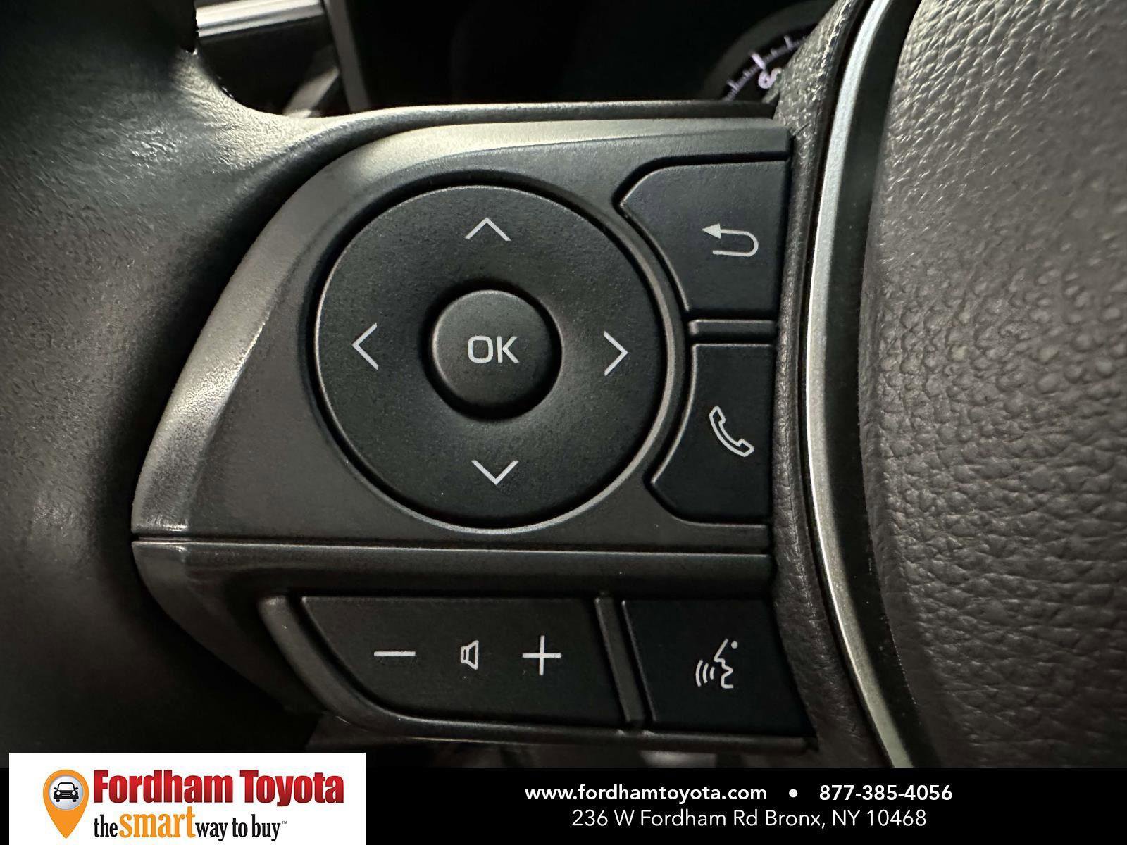 Used 2022 Toyota Corolla SE FWD image 31