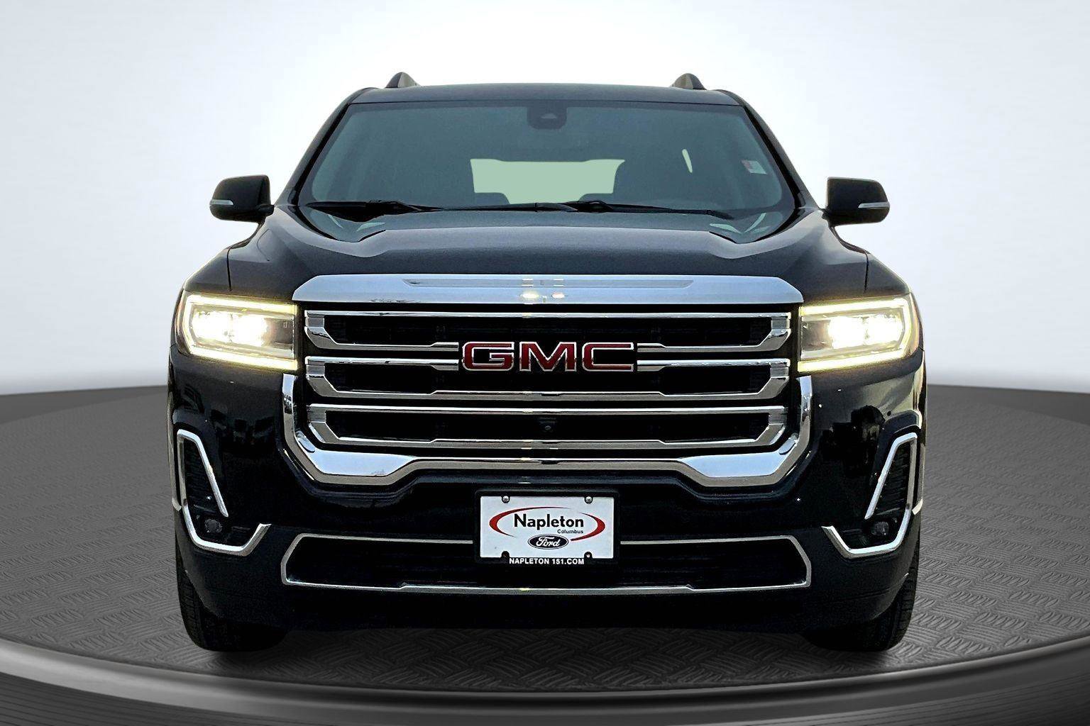 Used 2023 GMC Acadia SLT w/ Technology Package image 3