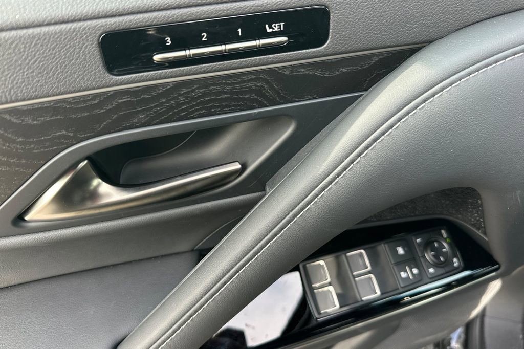 New 2026 Lexus LX 600 4WD w/ Luxury Package image 11