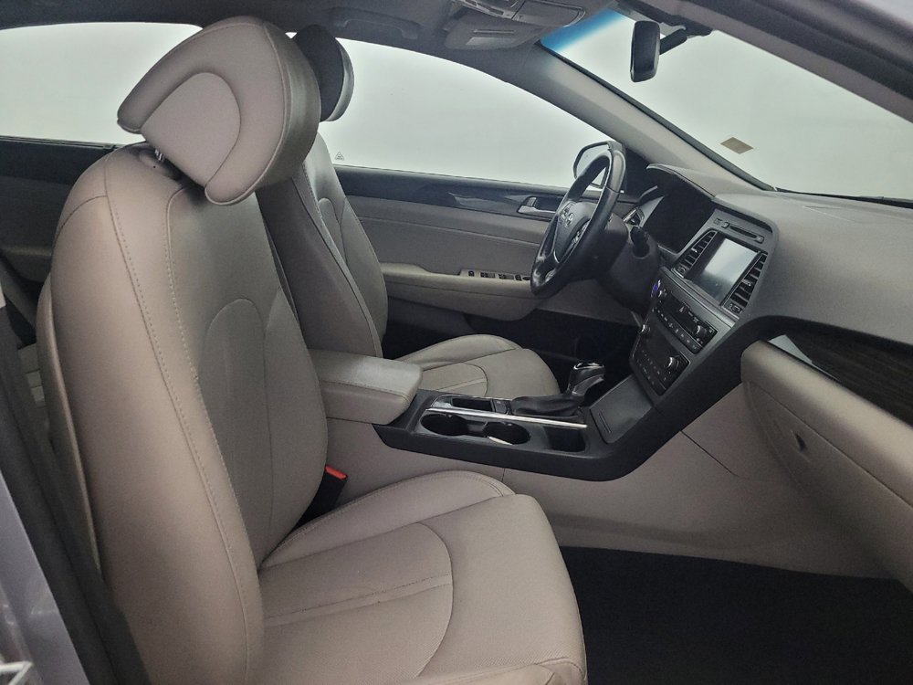 Used 2017 Hyundai Sonata Limited w/ Tech Package 03 FWD image 21