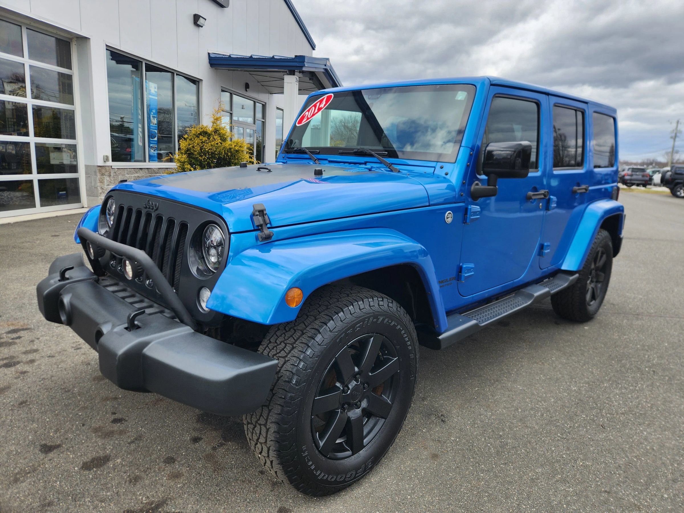 Used 2014 Jeep Wrangler Unlimited Sahara image 5