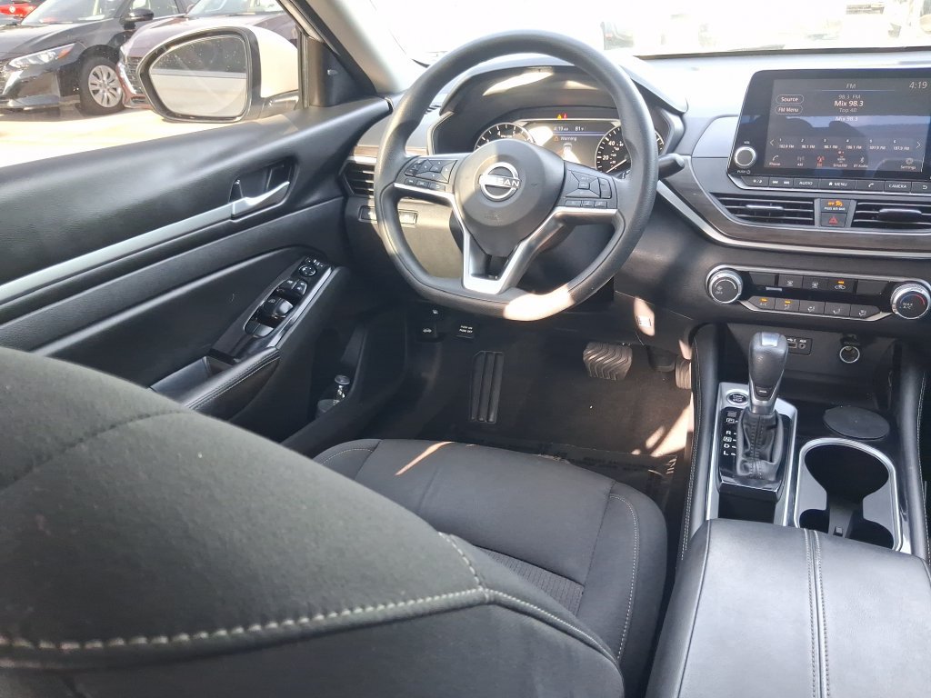 Certified 2023 Nissan Altima 2.5 SV FWD image 18