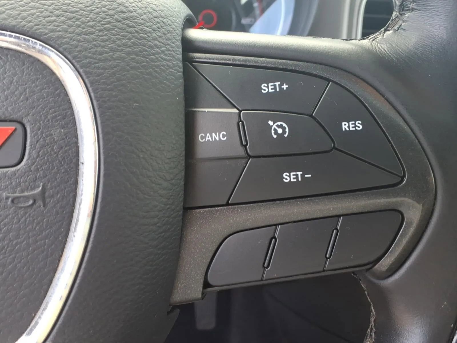 Used 2019 Dodge Charger SXT image 29