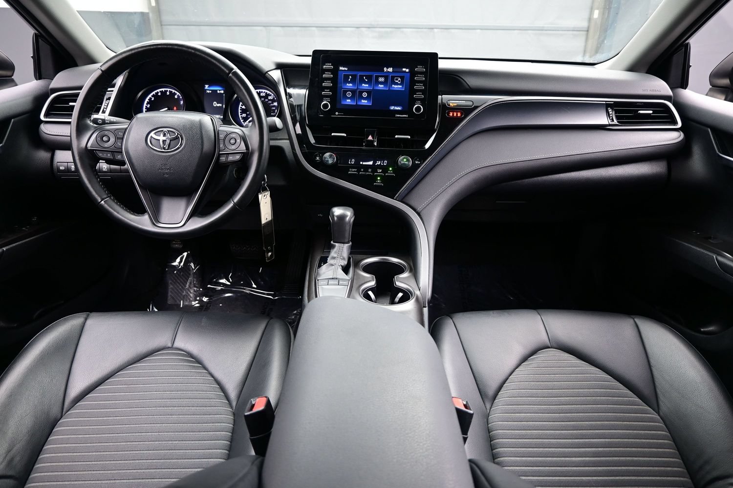 Used 2024 Toyota Camry SE FWD image 17