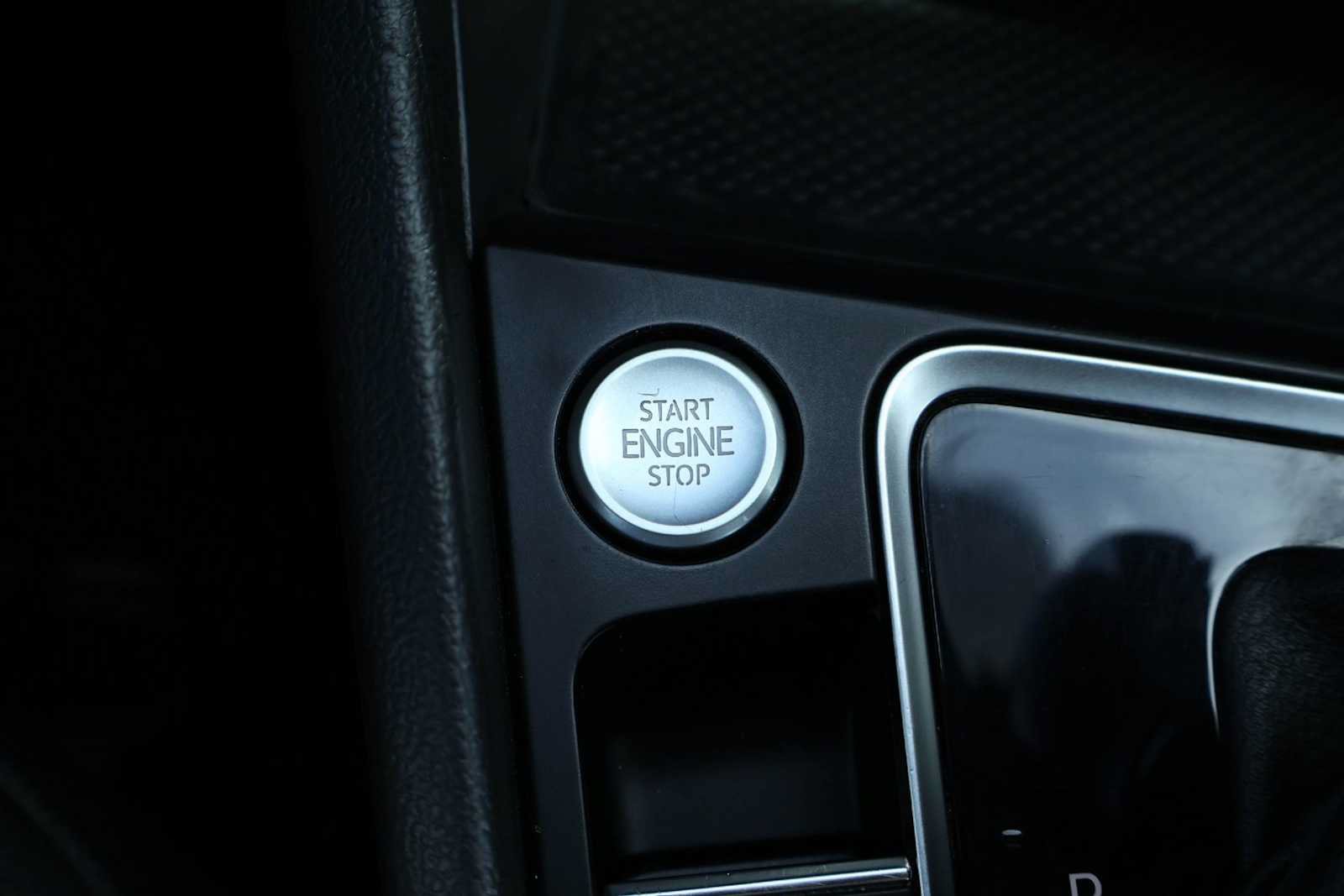 Used 2019 Volkswagen Jetta SE FWD image 25
